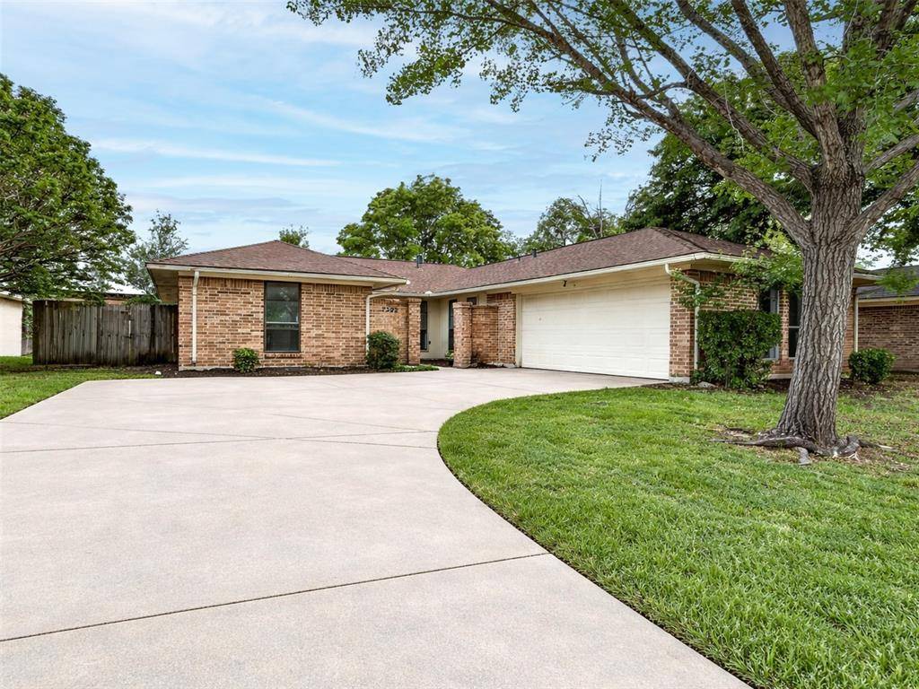 7202 Lakeshore Drive, Rowlett, TX 75089