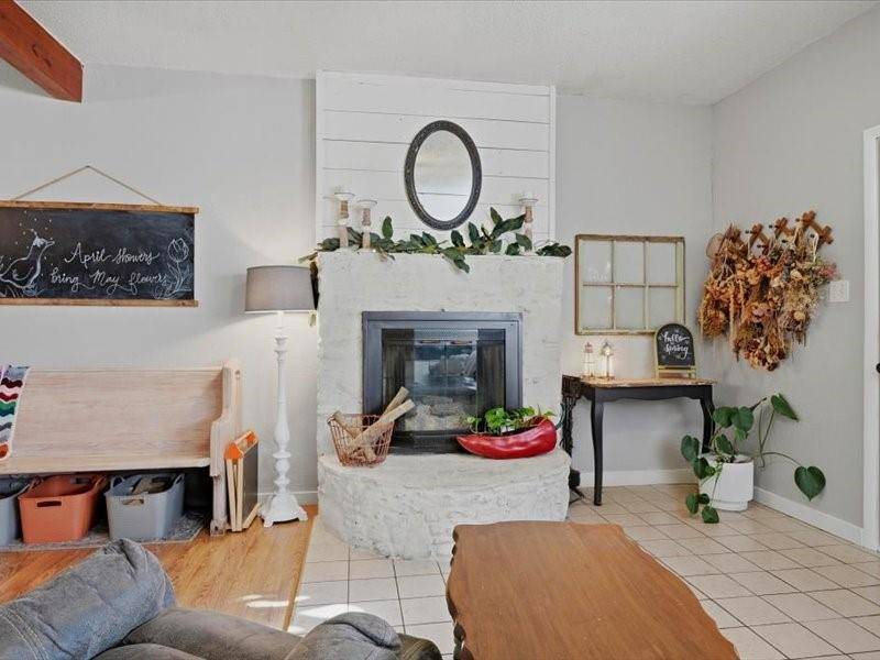 723 S Dixon Street, Gainesville, TX 76240