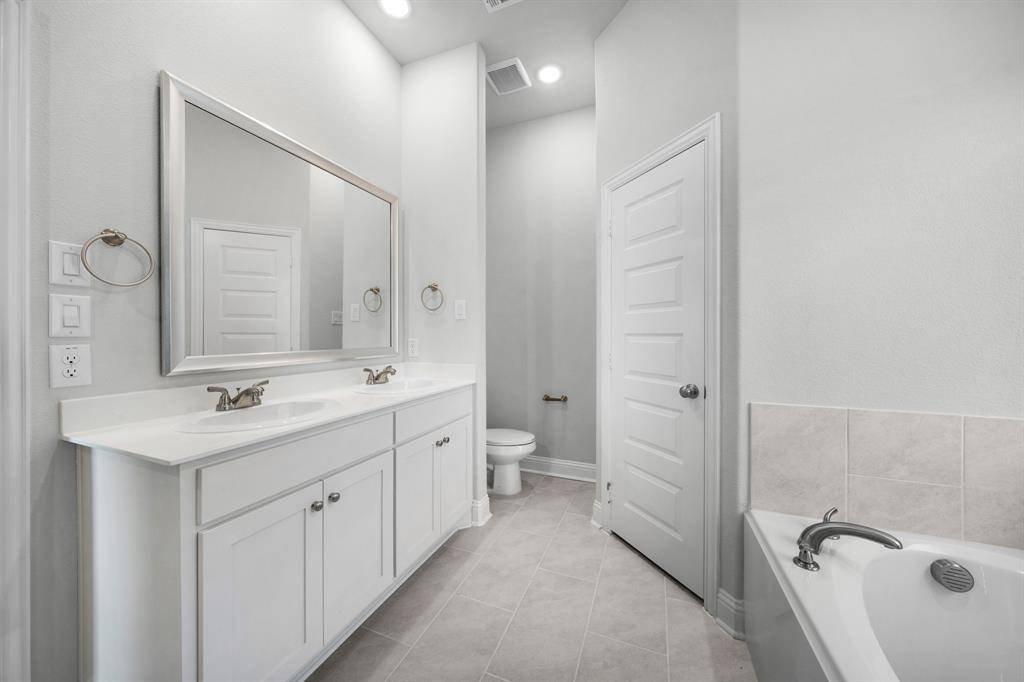 3808 Arrowchop Drive, Caddo Mills, TX 75135