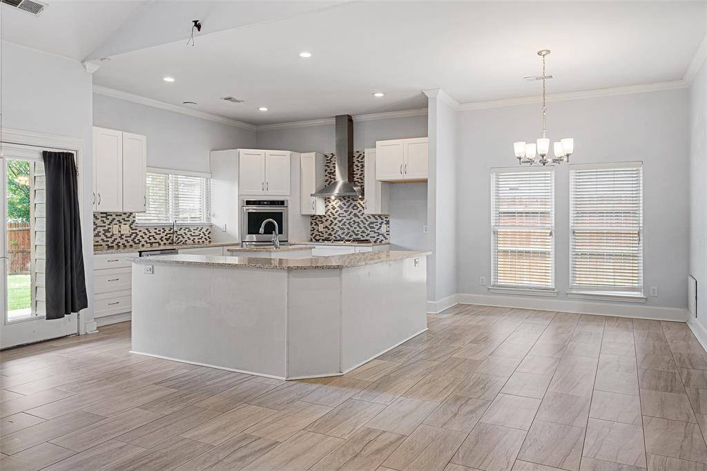 8406 Willowbrook Drive, Rowlett, TX 75088