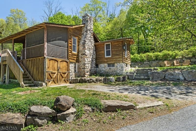 107 Cedar Dr, Andover Twp., NJ 07860