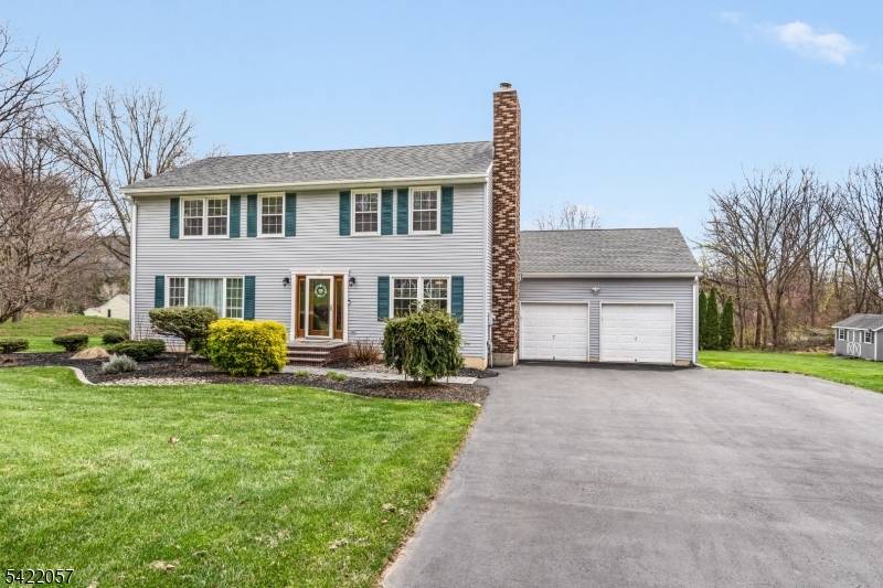 64 Country Club Ln, Harmony Twp., NJ 08865