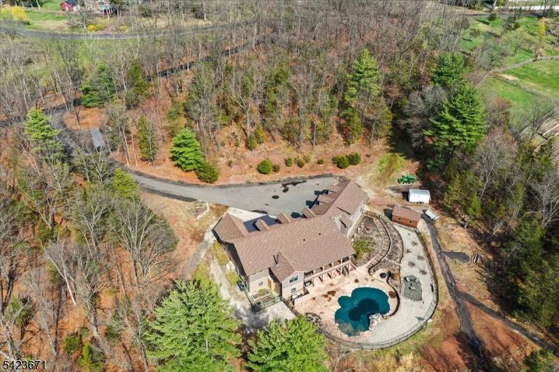 235 Long View Union Grove, Bedminster Twp., NJ 07931