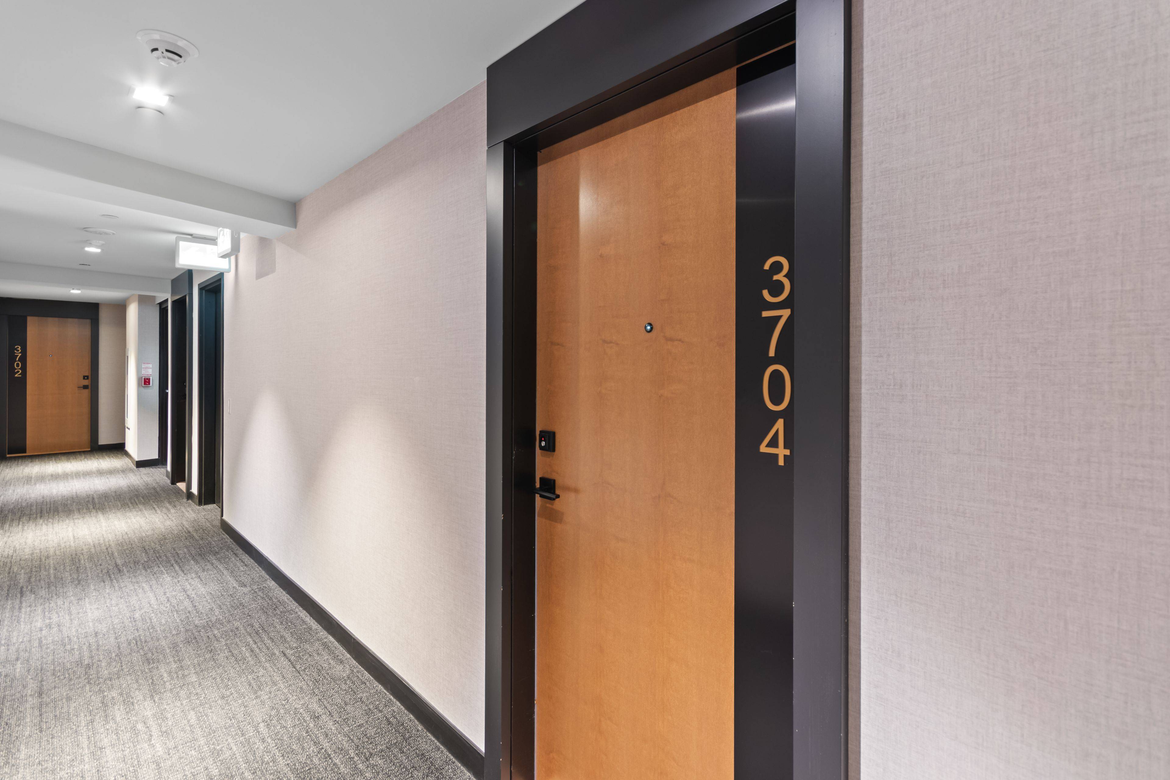 2920 Highway 7 HWY #3704, Vaughan, ON L4K 0P4