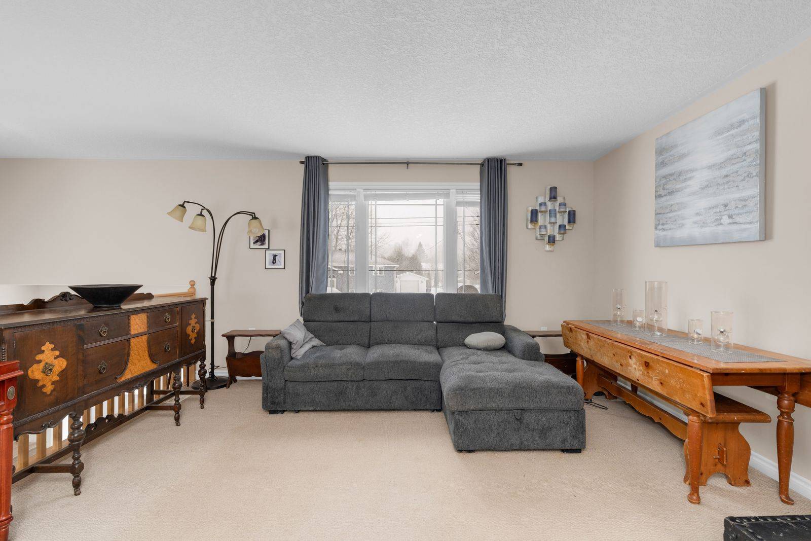 25 Bay ST, Tay, ON L0K 2A0