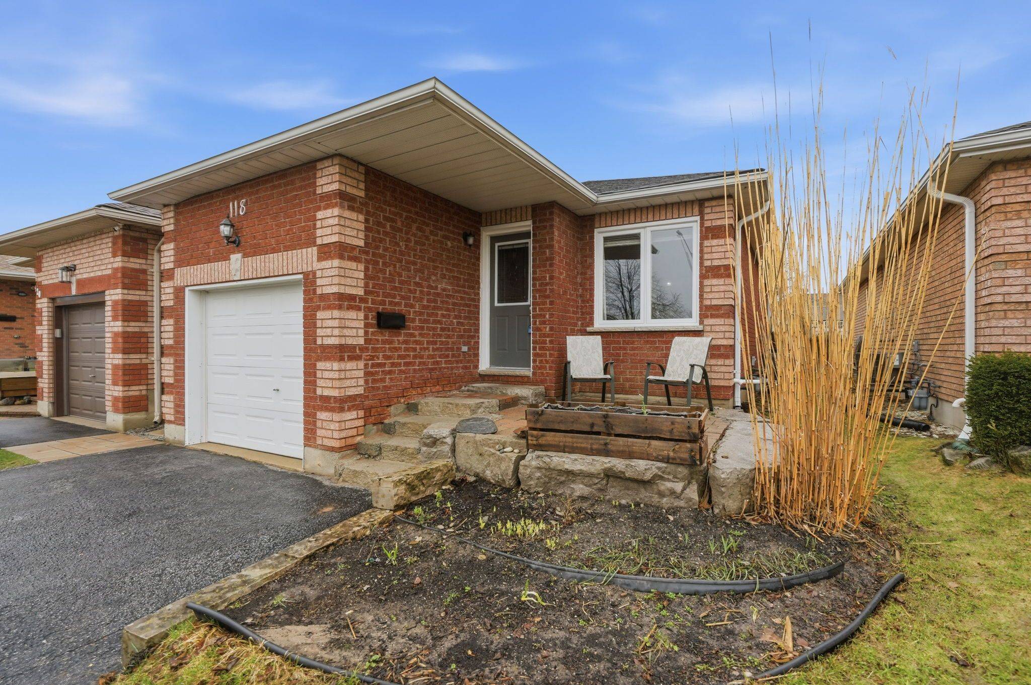 118 Benson DR, Barrie, ON L4N 7Y4