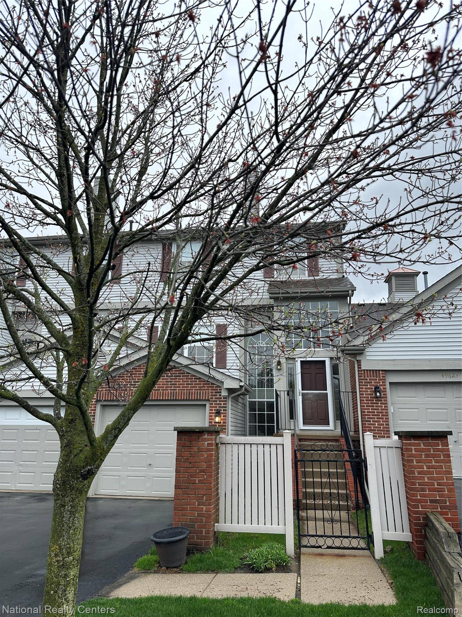 49627 Draper CIR, Plymouth Charter Township, MI 48170