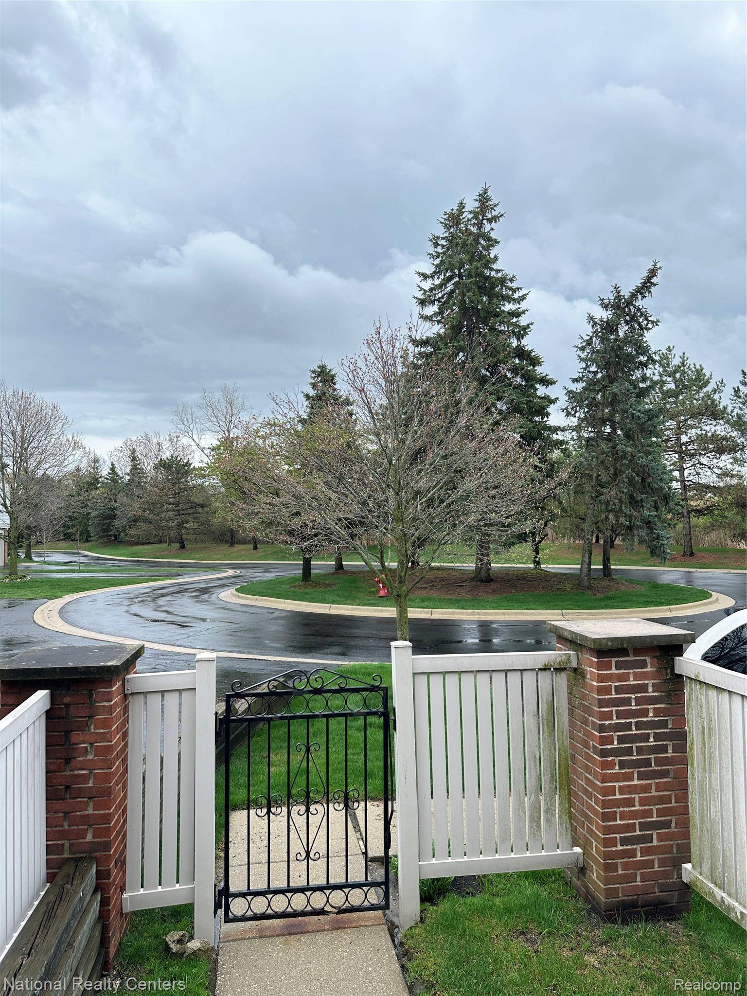 49627 Draper CIR, Plymouth Charter Township, MI 48170