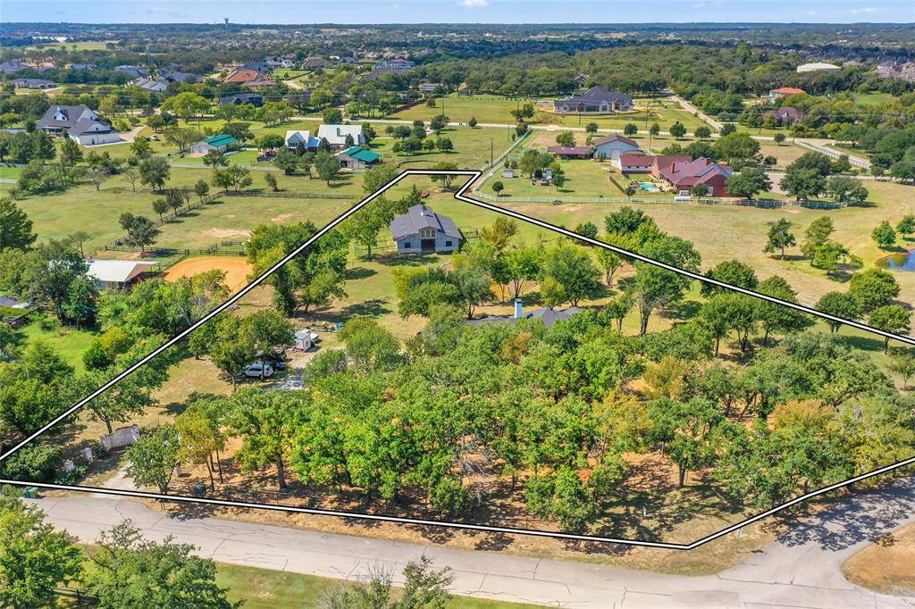 1082 Post Oak Road, Copper Canyon, TX 76226