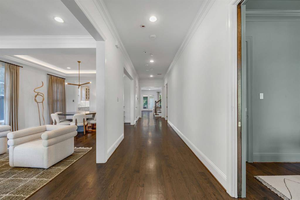 5943 Velasco Avenue, Dallas, TX 75206