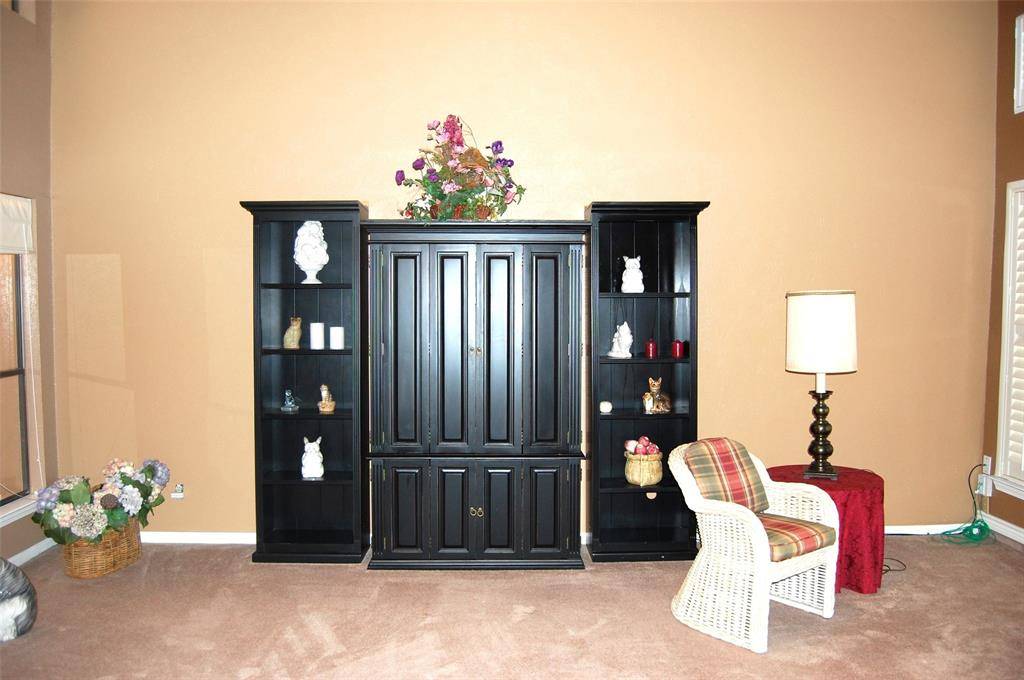 708 Carriage Way, Duncanville, TX 75137