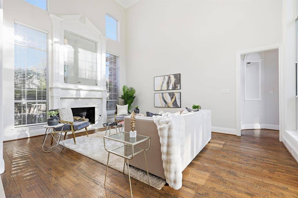 17431 Woods Edge Drive, Dallas, TX 75287