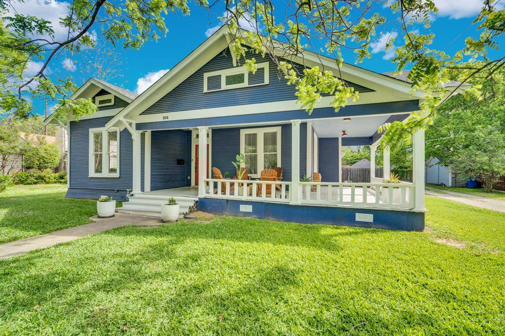 806 N Preston Street, Ennis, TX 75119