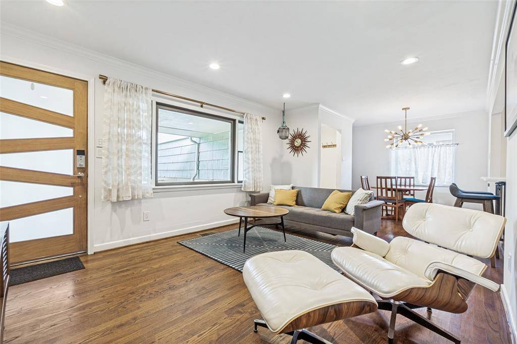 214 Leda Drive, Dallas, TX 75218