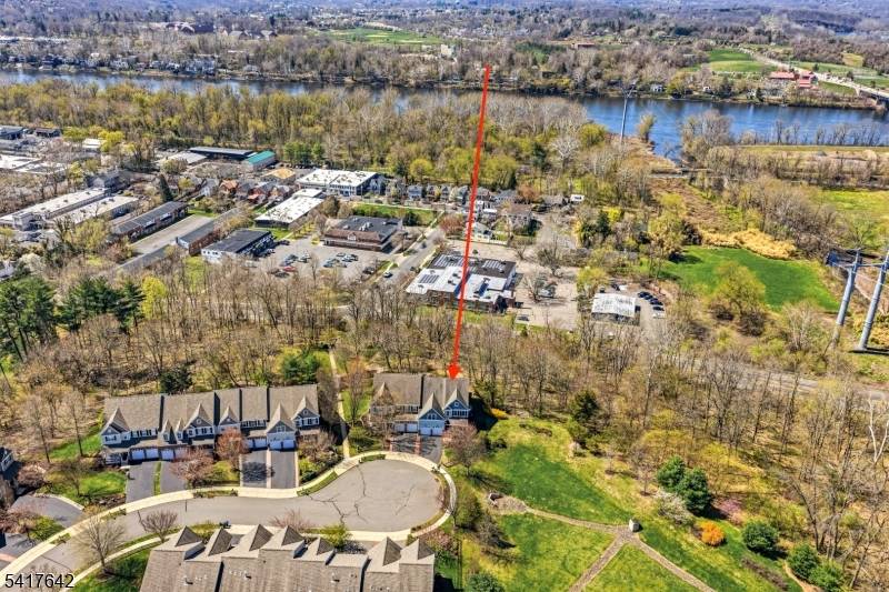 625 Heath Ct, Lambertville City, NJ 08530