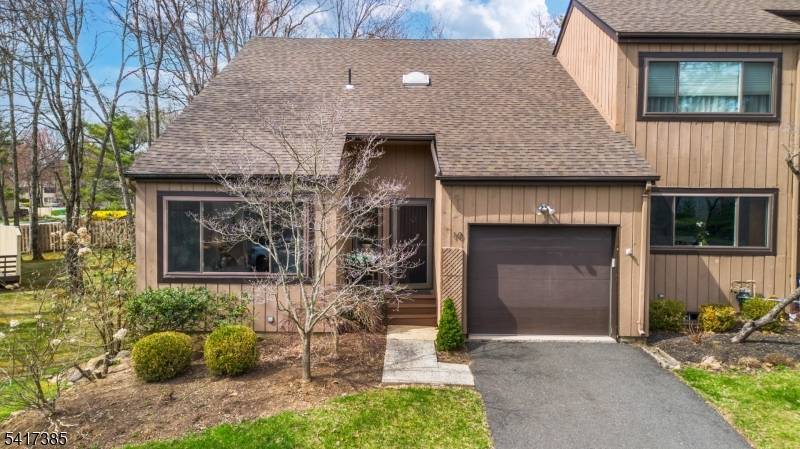 10 Hemlock Ln, Harding Twp., NJ 07960