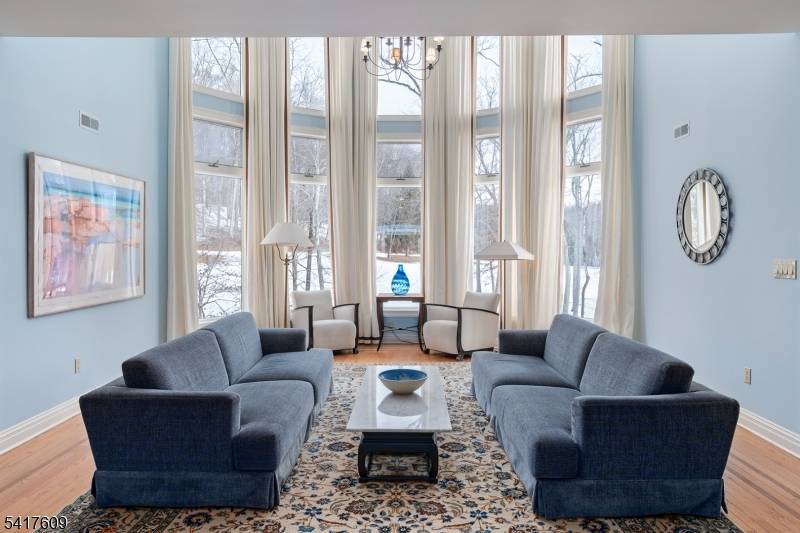 2 Cobblefield Rd, Mendham Twp., NJ 07945