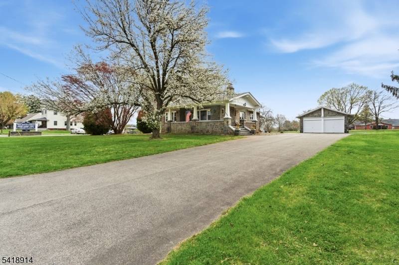 1316 Belvidere Rd, Lopatcong Twp., NJ 08865