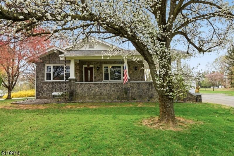 1316 Belvidere Rd, Lopatcong Twp., NJ 08865