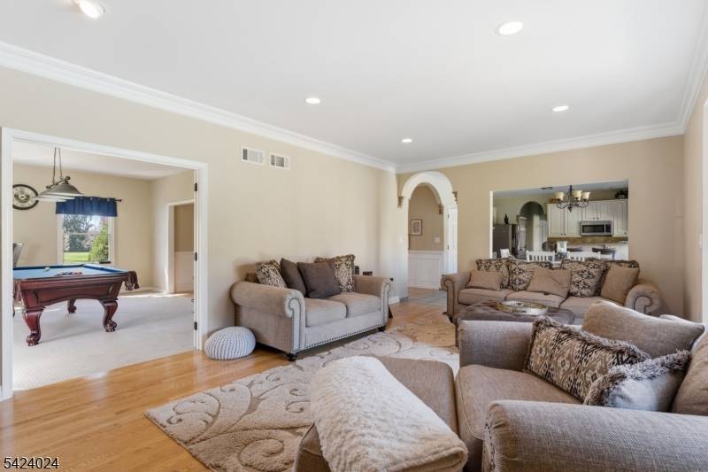 212 Fairfield Ln, Hillsborough Twp., NJ 08844