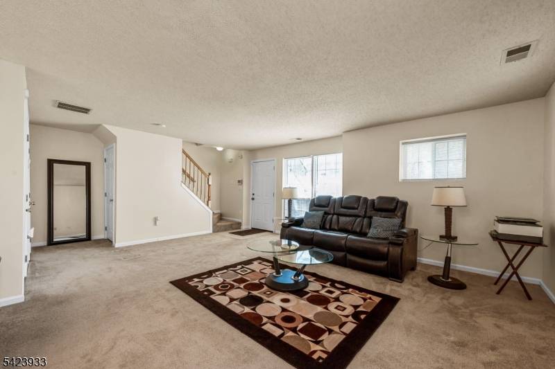 159 W Market St, Newark City, NJ 07103