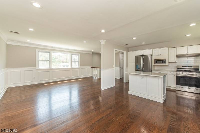 52 Galloping Hill Rd, Bernards Twp., NJ 07920