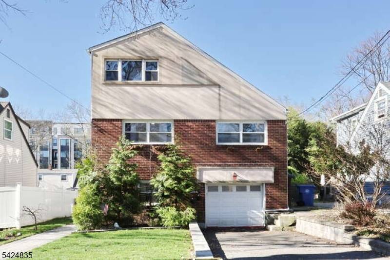 266 Coolidge Ave, Englewood City, NJ 07631
