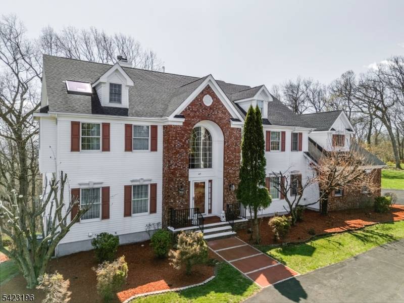47 Scheurman Terrace, Green Brook Twp., NJ 08812
