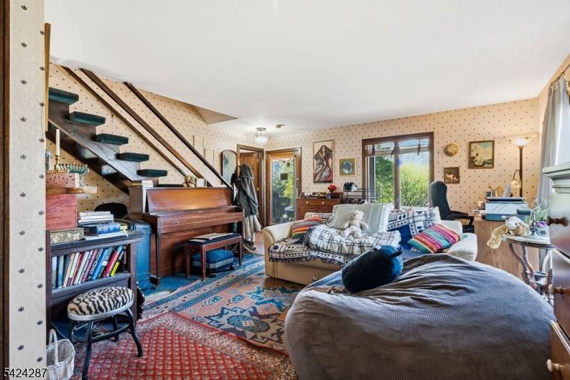 102 S Franklin St, Lambertville City, NJ 08530