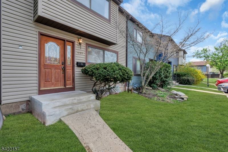 457 Brookside Ln, Hillsborough Twp., NJ 08844