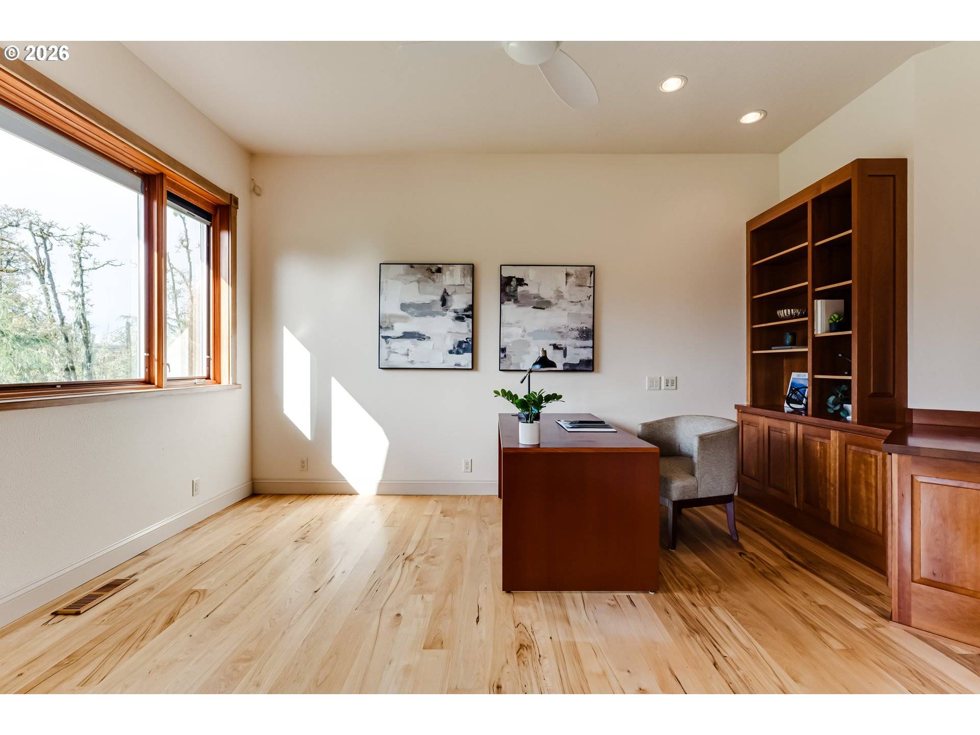 37871 Jasper Lowell RD, Jasper, OR 97438