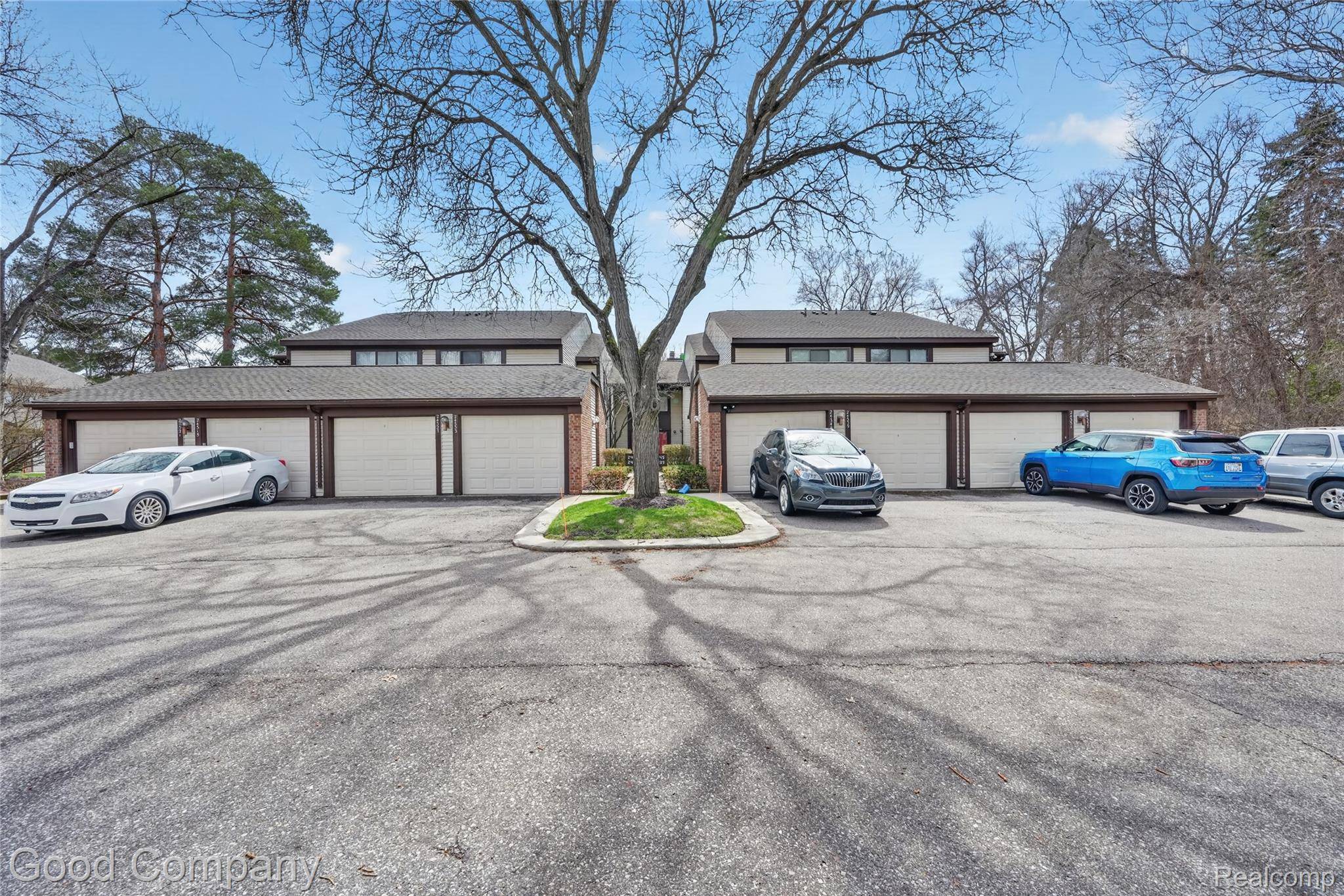 24339 Evergreen RD, Southfield, MI 48075