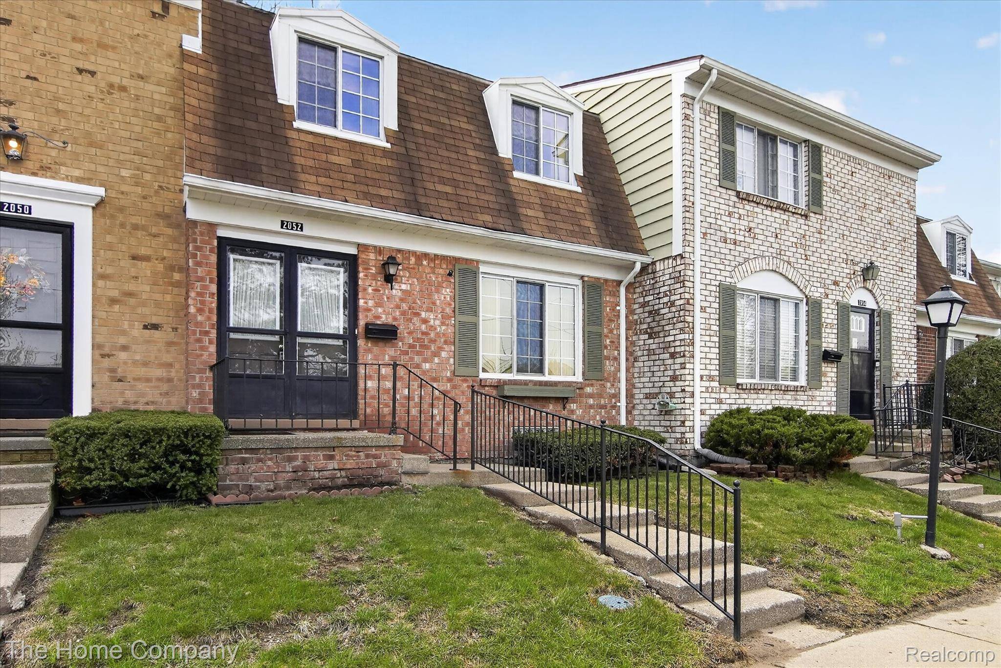 2052 Wickham ST, Royal Oak, MI 48073