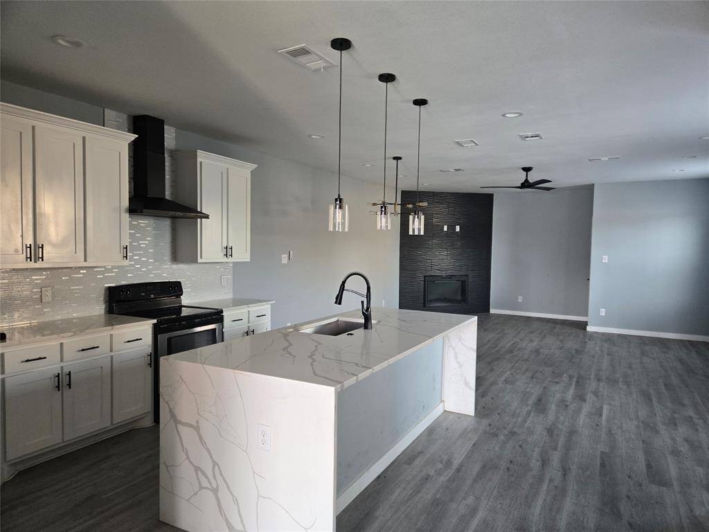 1713 Herald Street, Dallas, TX 75215