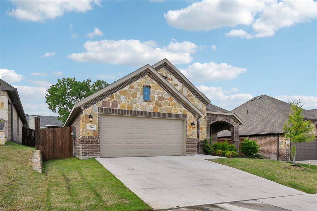 748 Long Iron Drive, Fort Worth, TX 76108