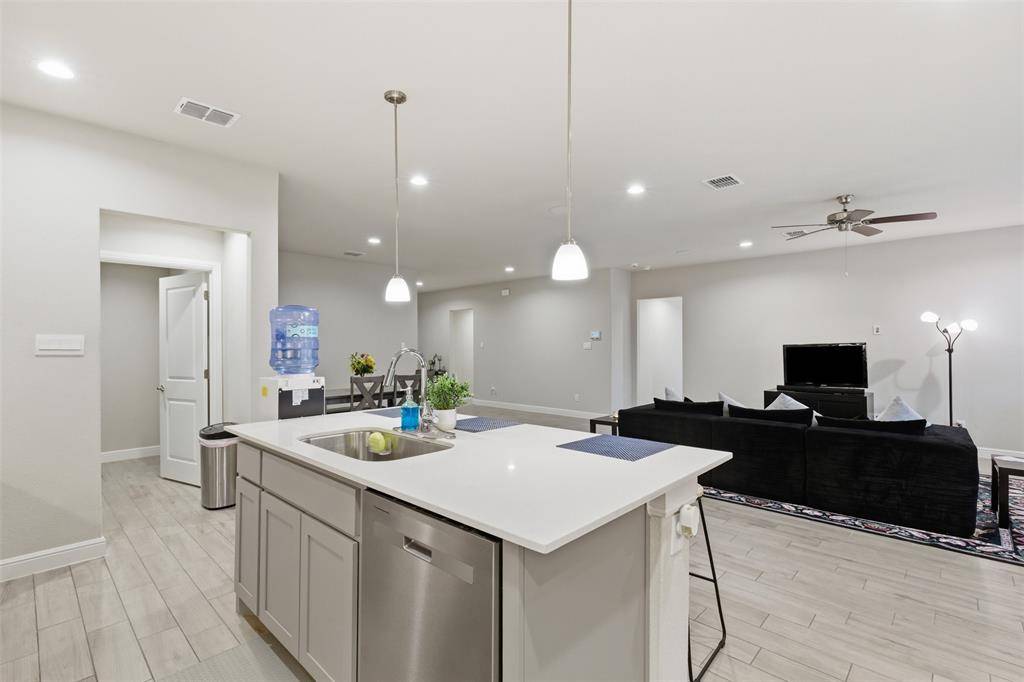 333 Alice Harney Road, Burleson, TX 76028