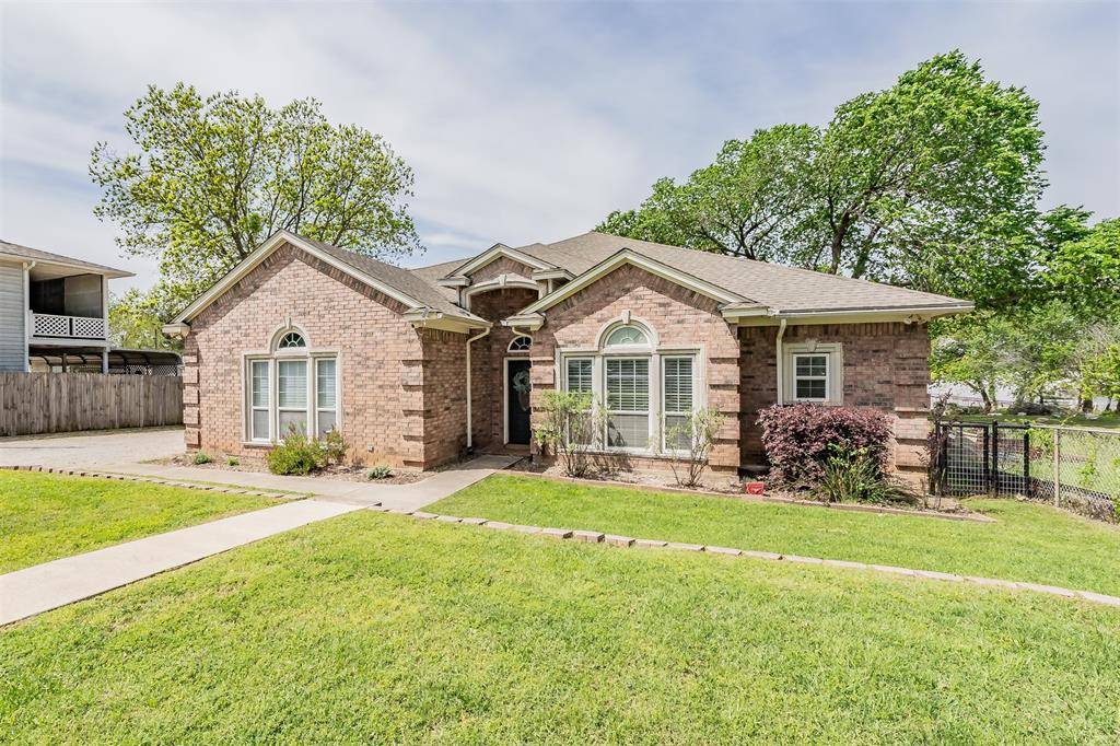 393 County Road 4874, Newark, TX 76071