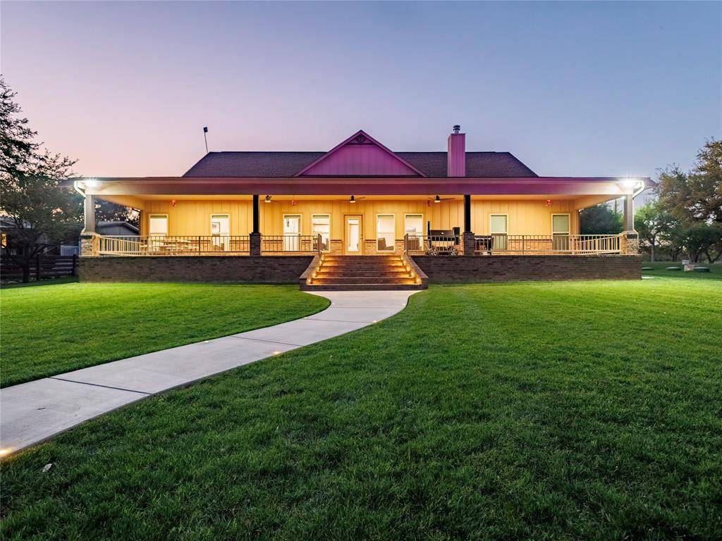 10251 Cliff Drive, Brownwood, TX 76801