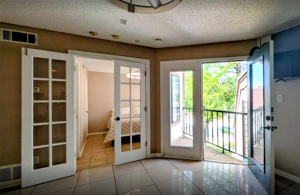 2312 Balsam Drive #A303, Arlington, TX 76006