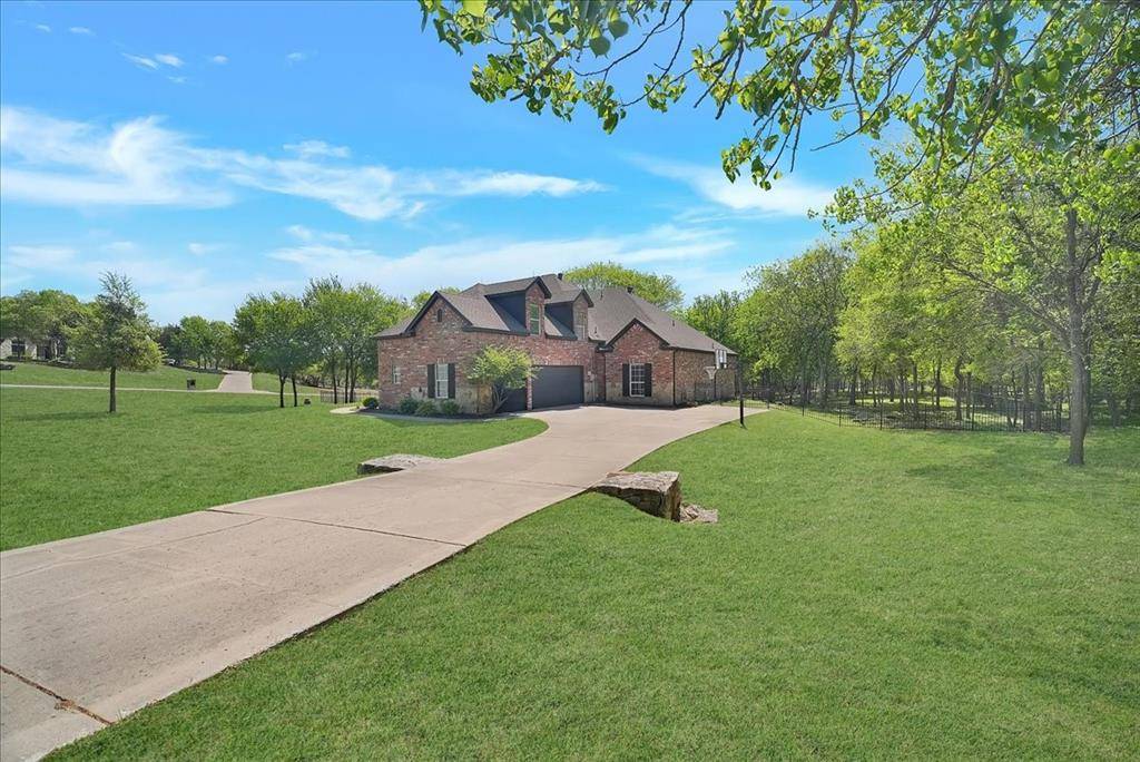 101 Deer Crossing Way, Azle, TX 76020