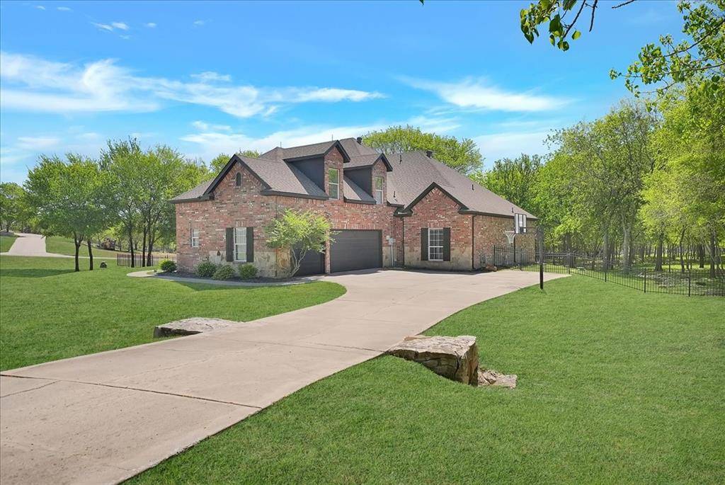 101 Deer Crossing Way, Azle, TX 76020