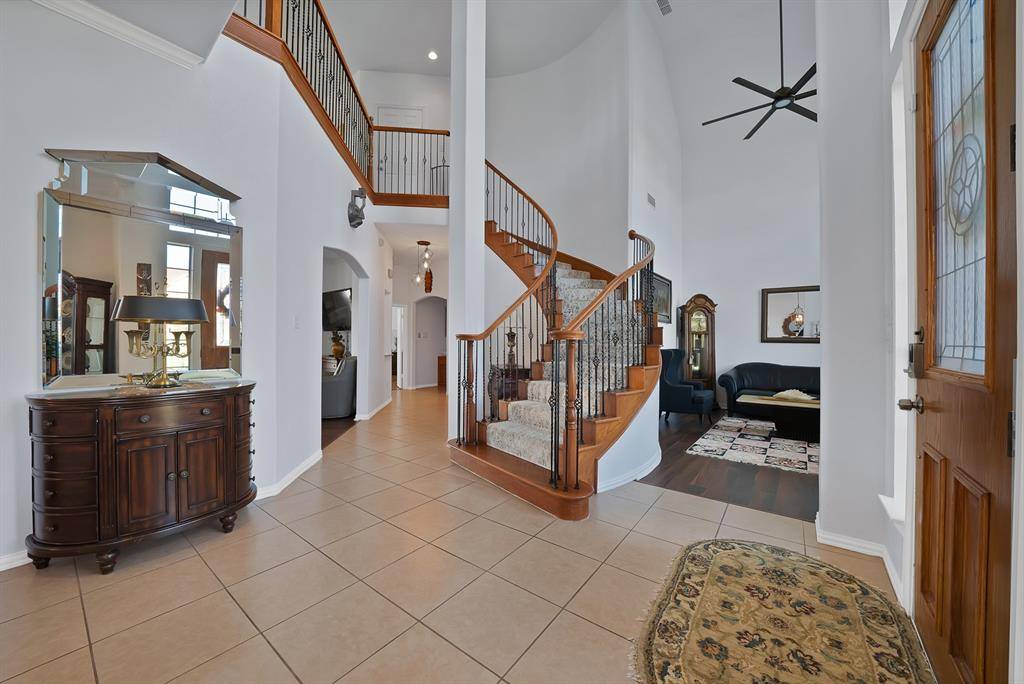 1611 Mustang Court, Cedar Hill, TX 75104