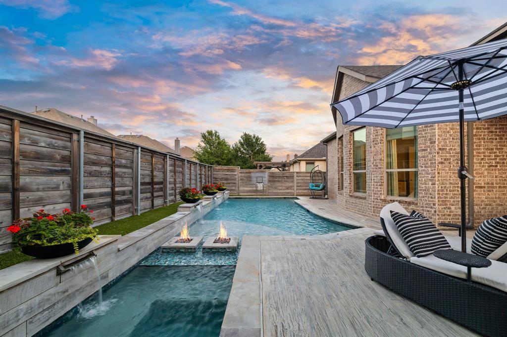 821 Sandbox Drive, Little Elm, TX 76227