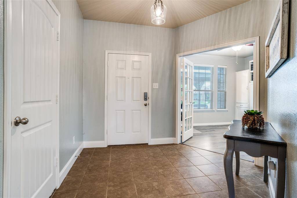 612 W Grove Circle, Anna, TX 75409