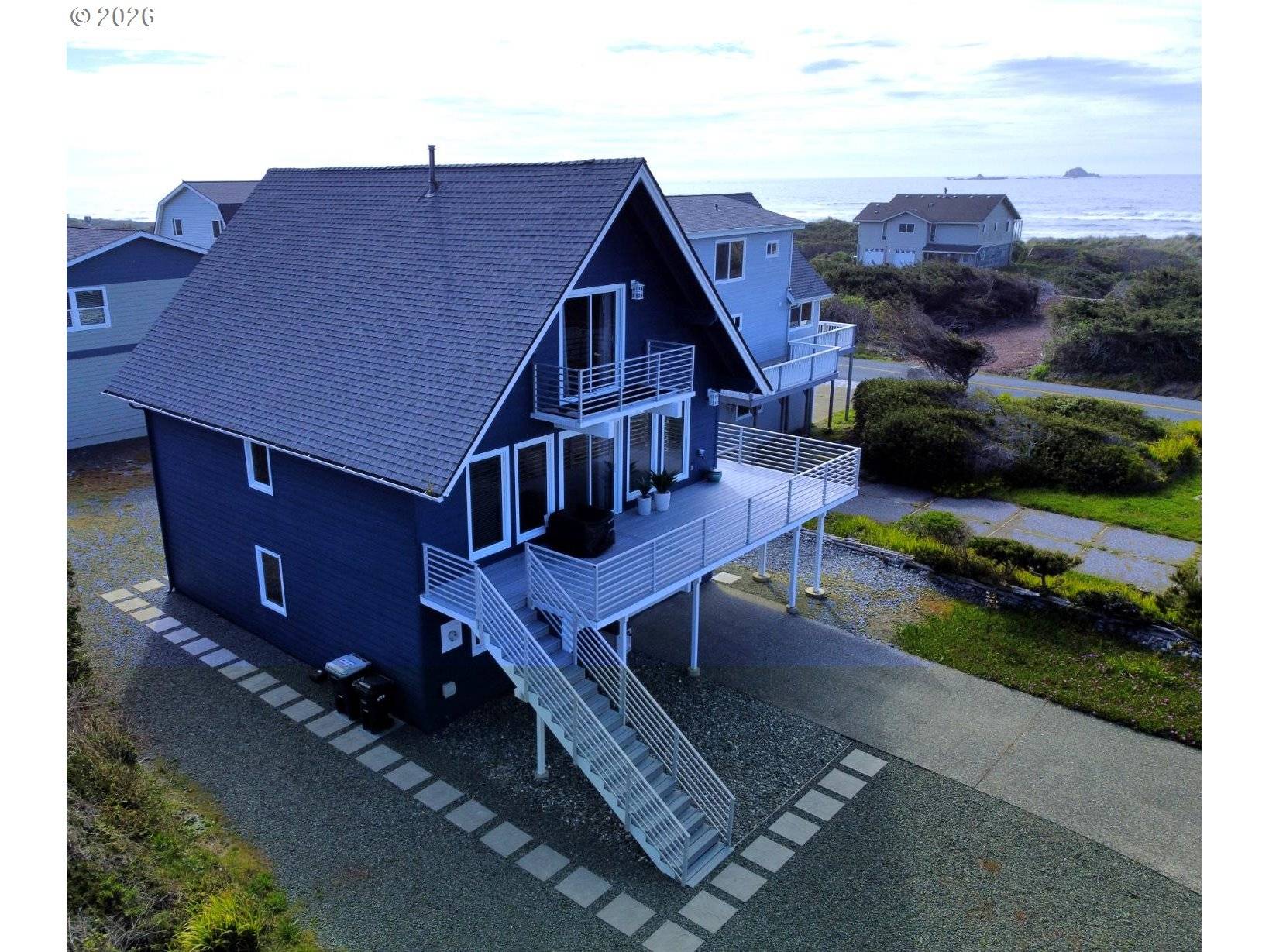 93890 PEBBLE PL, Gold Beach, OR 97444