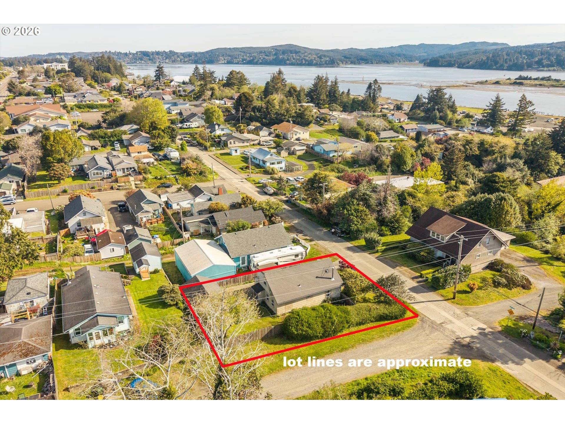 2988 SHERIDAN AVE, North Bend, OR 97459