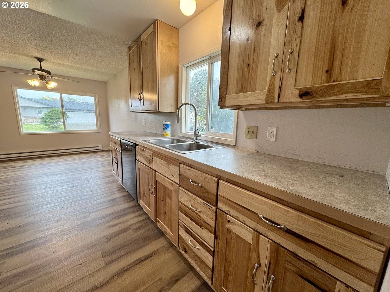 890 12TH ST SW, Bandon, OR 97411