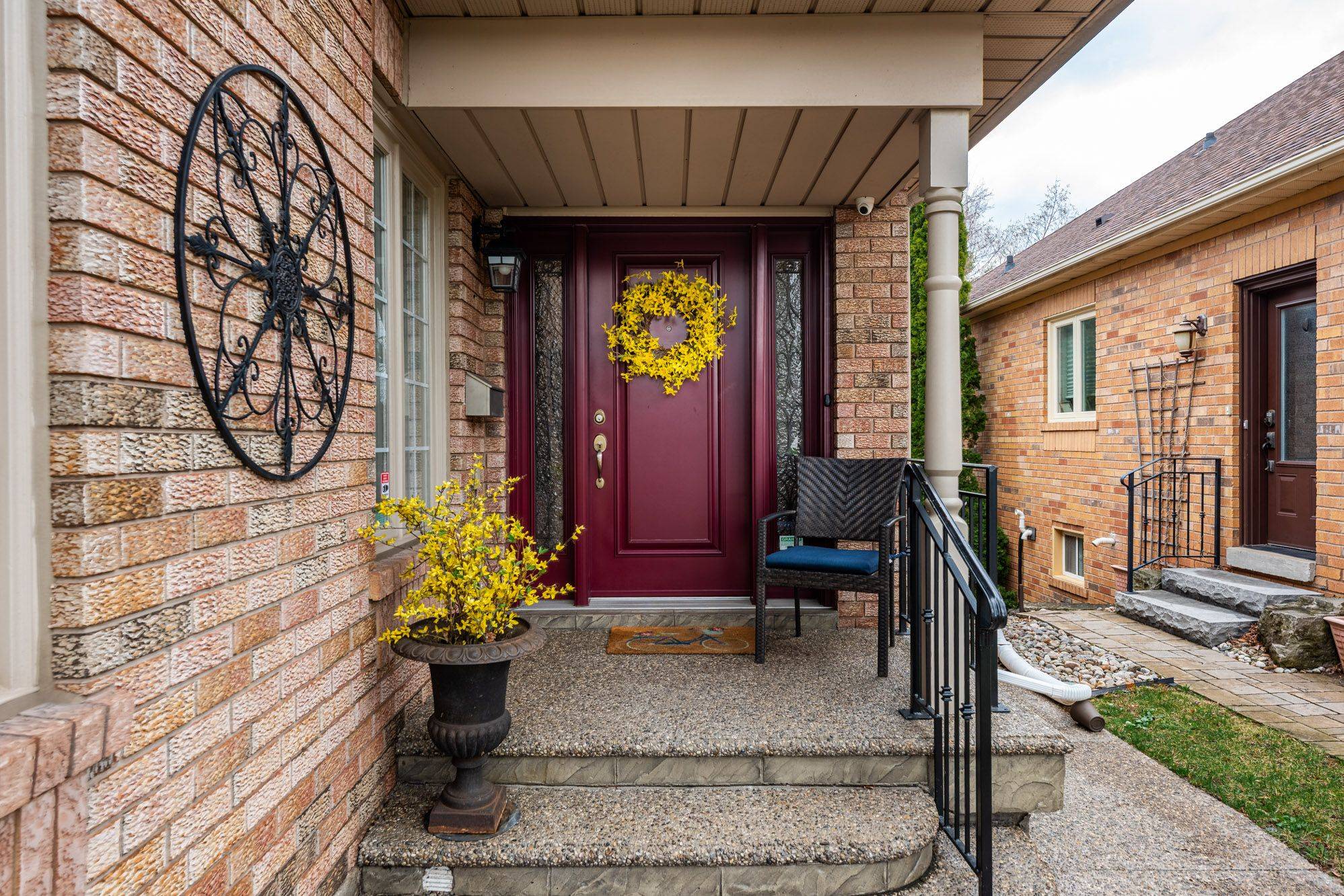 1406 Summerhill CRES, Oakville, ON L6H 6E4