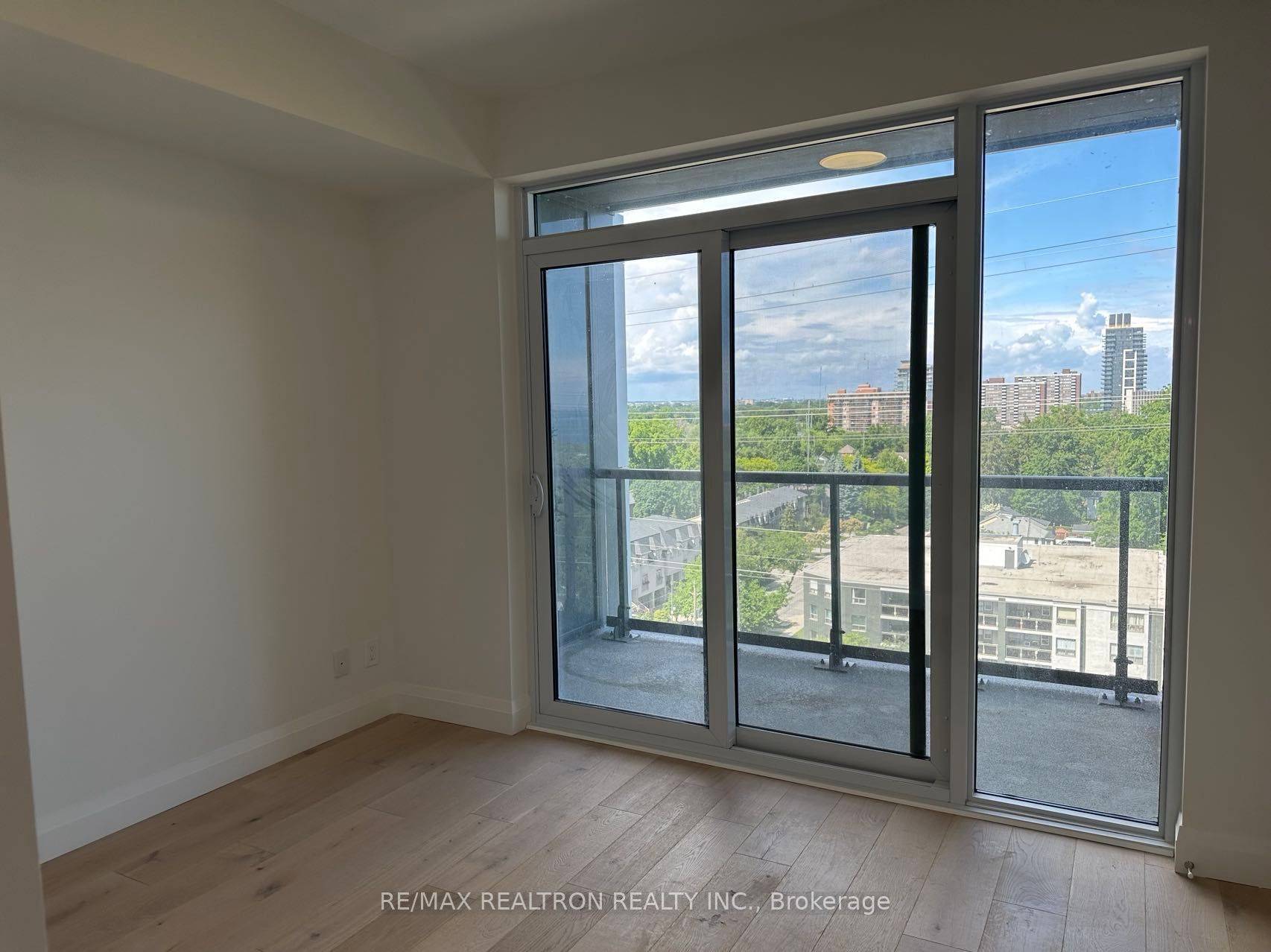 500 Brock AVE #1006, Burlington, ON L7S 0A5