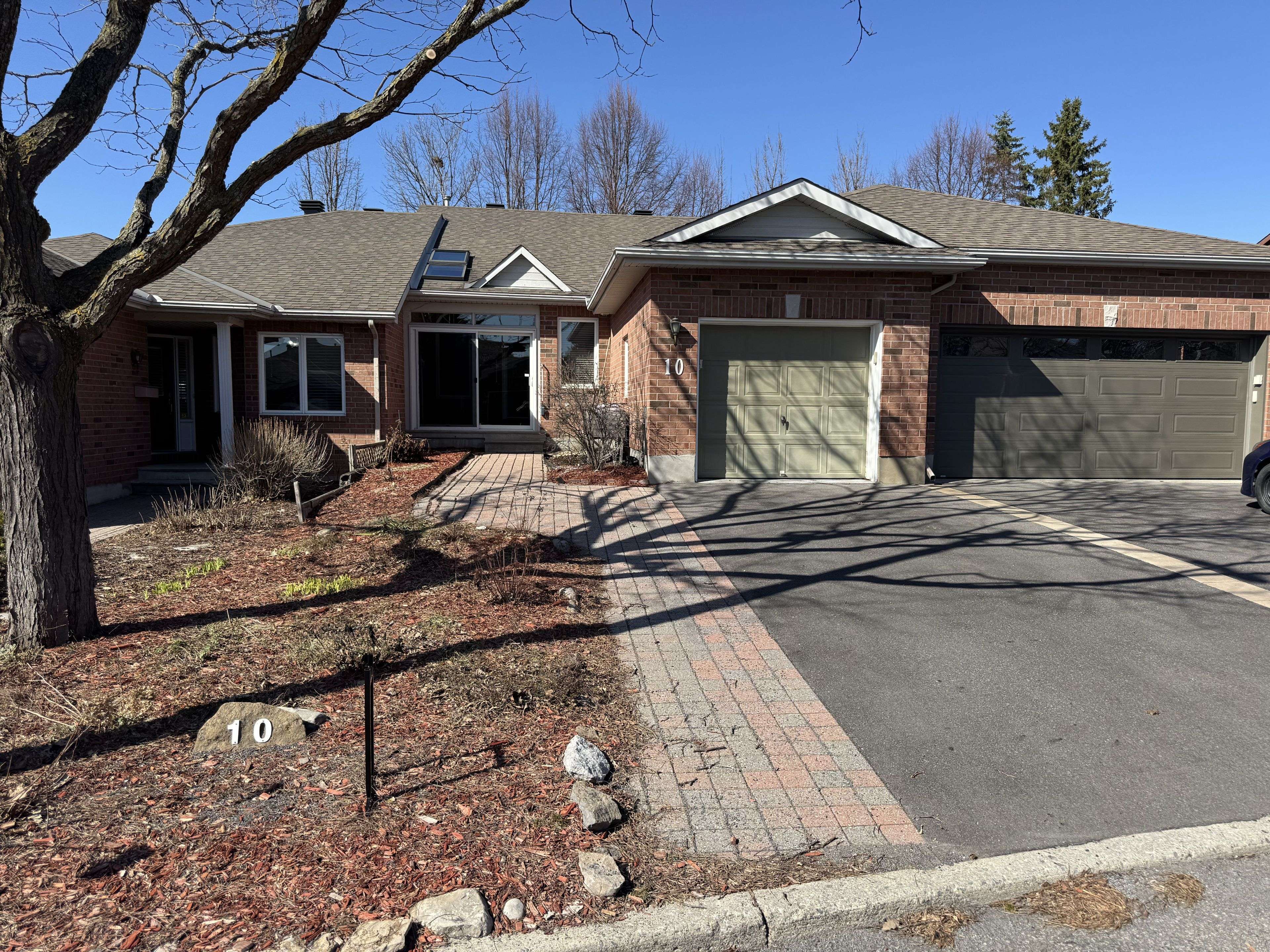 10 Quinterra CT, Hunt Club - Windsor Park Village And Area, ON K1V 0W6